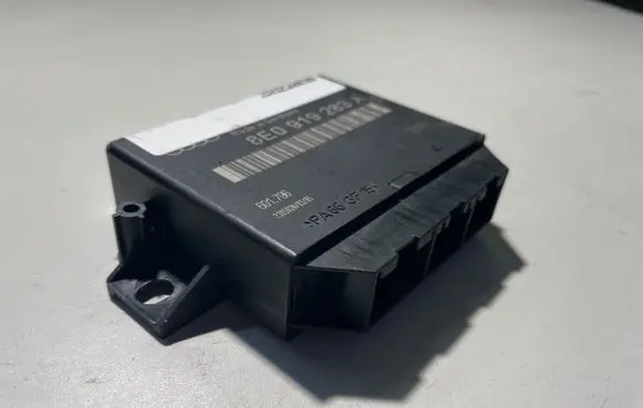 Audi A4 S4 B6 8E 8H Parking PDC control unit/module 8E0919283A