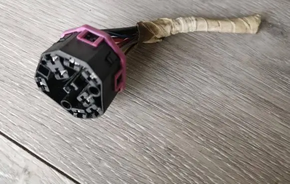 Audi 80 90 S2 B4 Ignition lock contact 