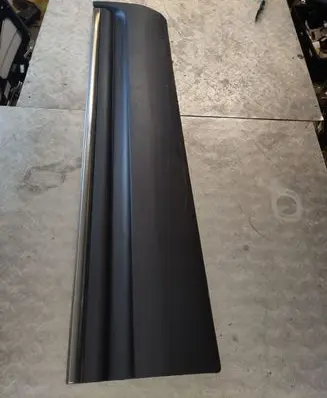 Ford Explorer V Front door trim (molding) BB537820200