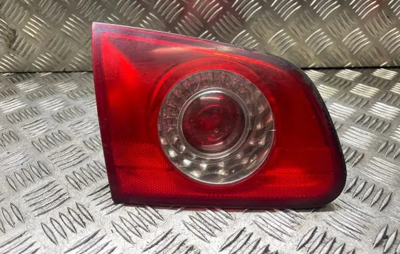 Volkswagen PASSAT B6 Tailgate rear/tail lights 272001