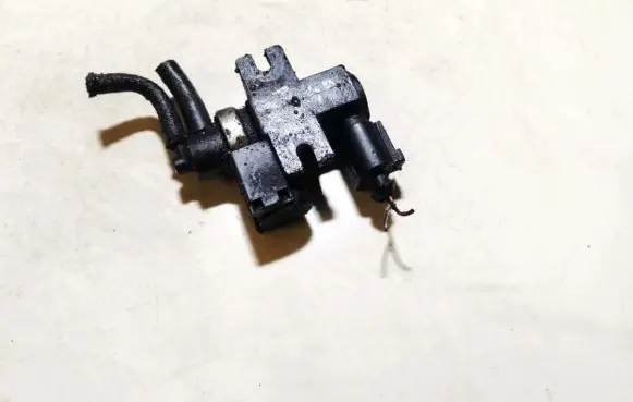 Audi A6 S6 C5 4B Turbo solenoid valve 8E0906028C 72290314