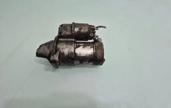 Opel Combo C Starter motor 