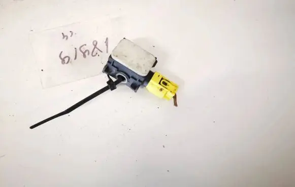 Mercedes-Benz ML W164 Airbag deployment crash/impact sensor 0038202826