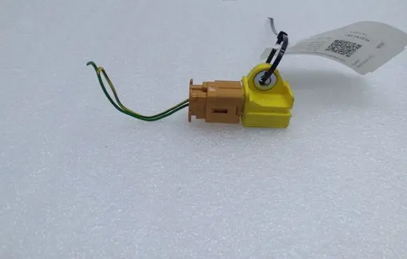 Suzuki SX4 S-Cross Airbag deployment crash/impact sensor 3893061M20