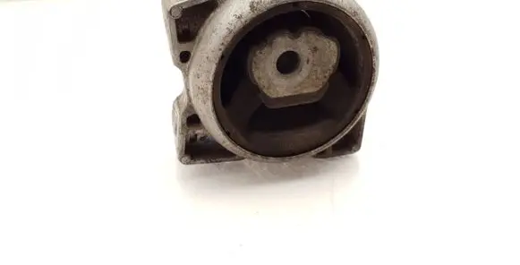 Mercedes-Benz A W169 Engine mount bracket A1692401218