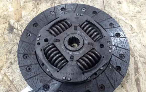 Fiat Doblo Clutch pressure plate 322036210 LUK