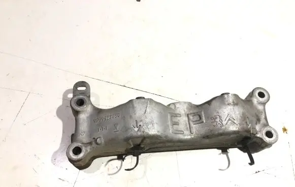 Peugeot 308 Engine mounting bracket 9655923080