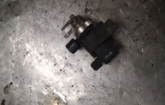 Renault Laguna II Turbo solenoid valve 36611200