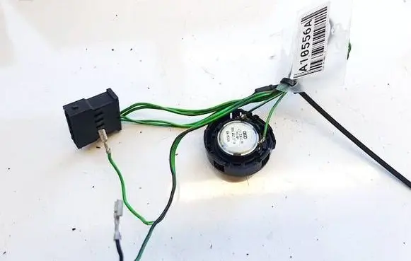 Audi A3 S3 8L Front door speaker 8l0035399