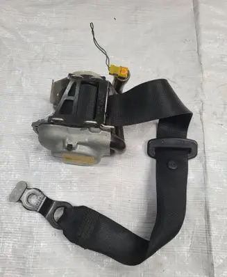 Mercedes-Benz C W205 Rear seatbelt A2058600585