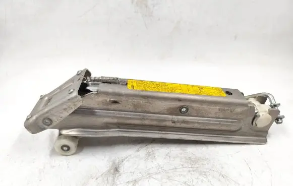 Audi A6 S6 C6 4F Lift Jack 4F0011031