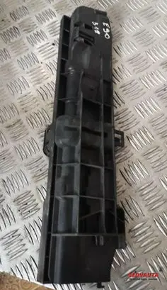 BMW 3 E90 E91 Radiator trim 11074810