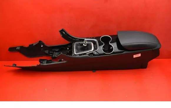 Ford Mondeo MK I Center console 