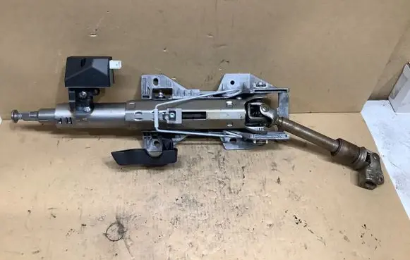 Steering wheel axle set