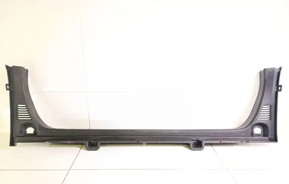 Trunk/boot sill cover protection