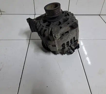 Mercedes-Benz A W169 Generator/alternator A2661540802