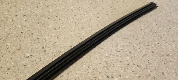 Maserati Ghibli Rubber seal rear door B386