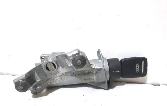 Audi A4 S4 B5 8D Ignition lock 4D0905851E