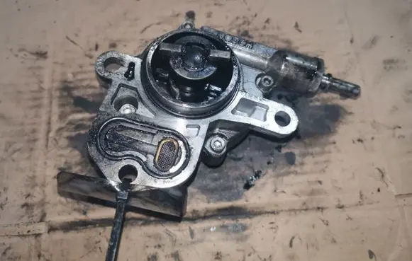 Peugeot 307 Vacuum pump