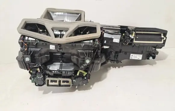 BMW X5 G05 Interior heater climate box assembly 5A31831 5B3A5E0