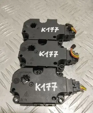 Mercedes-Benz CLS C218 X218 A/C air flow flap actuator/motor CZ1139300856ND8