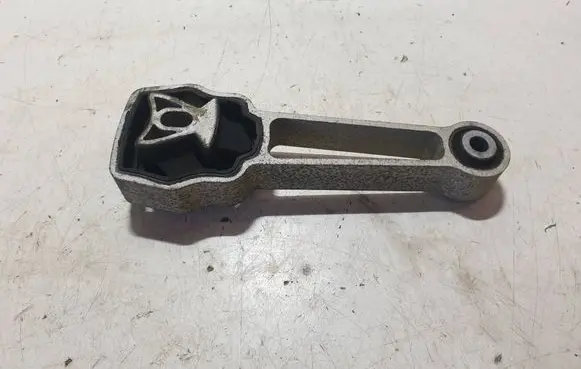 Volvo XC60 Engine mount bracket 31430441
