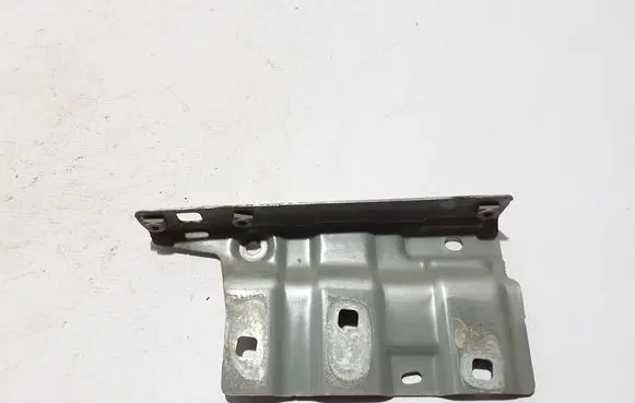 Dacia Jogger Fender mounting bracket 631421960R