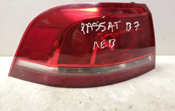 Volkswagen PASSAT B7 Rear/tail lights 3AF945095E