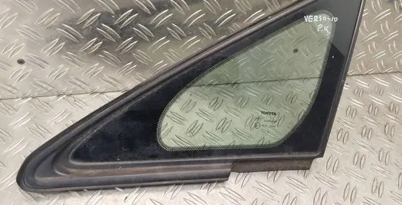 Toyota Verso Front triangle window/glass