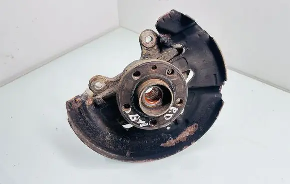 Volvo V70 Front wheel hub 