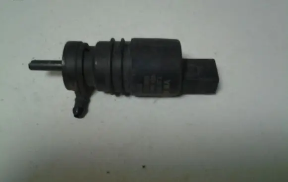 Volkswagen Phaeton Windscreen/windshield washer pump 1J5955651