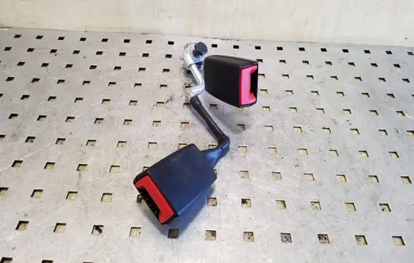 Audi A3 S3 A3 Sportback 8P Rear seatbelt 8P0857739C