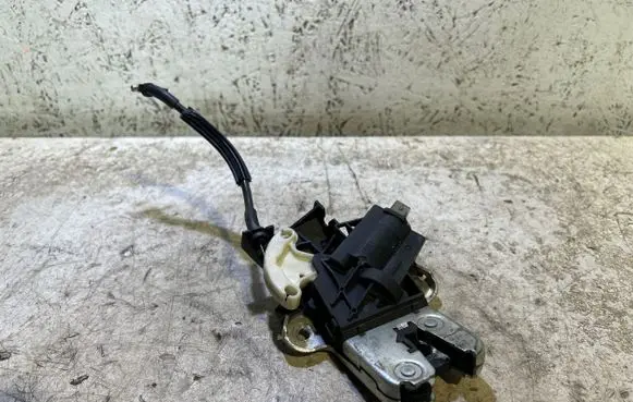 Audi A6 S6 C6 4F Tailgate/trunk/boot lock/catch/latch 4F5827505D