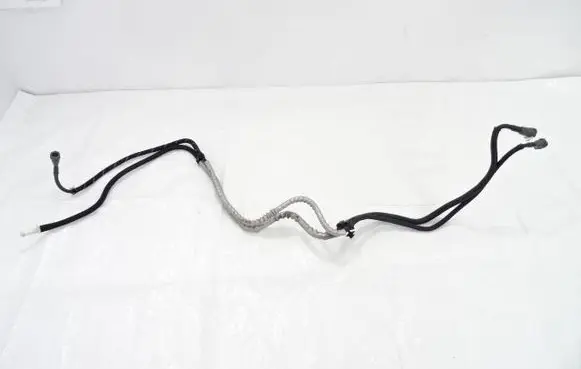 Citroen C4 II Picasso Fuel line pipe 9675736180