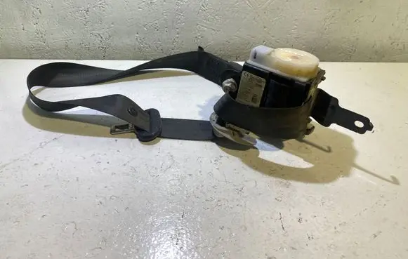 KIA Sportage Front seatbelt 888103U210ED