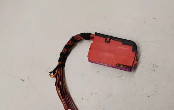 Porsche Macan (95B) Fuse module 8K0941824E