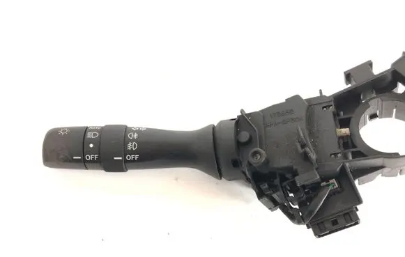 Lexus IS 220D-250-350 Indicator stalk 42110