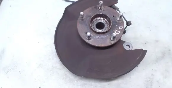 Honda Civic Front wheel hub spindle knuckle