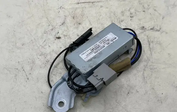 Subaru Legacy Rear glass lock/latch C620 86327AJ000
