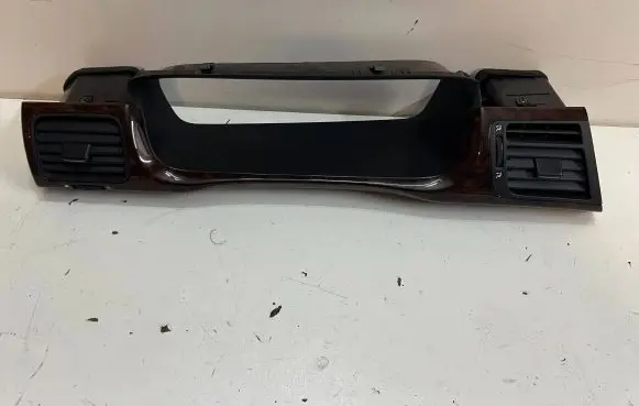 Honda FR-V Dash center air vent grill