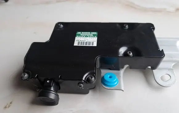 Toyota Avensis T270 Windshield/windscreen camera 8646020010 0365007071