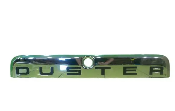 Dacia Duster Rear light center trim bar blend 