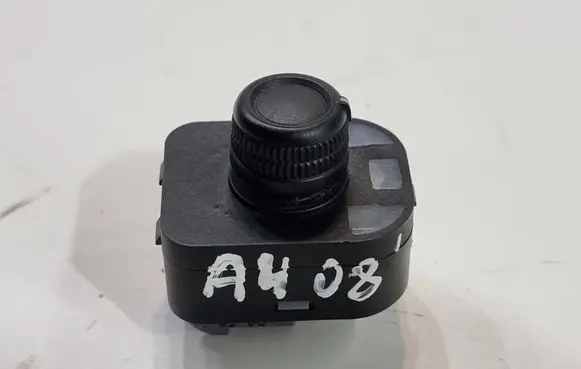 Audi A4 S4 B8 8K Wing mirror switch 8K0959565