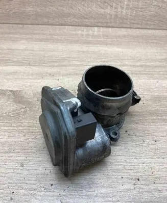 BMW 5 E60 E61 Throttle valve 7804373