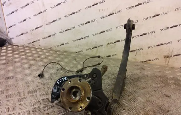 Fiat 500 Front wheel hub spindle knuckle