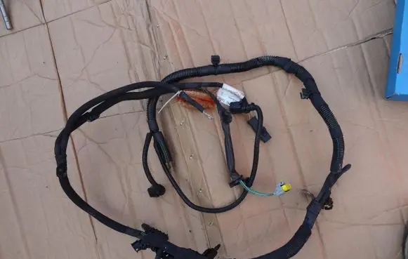 Citroen C3 Engine installation wiring loom 9804603880