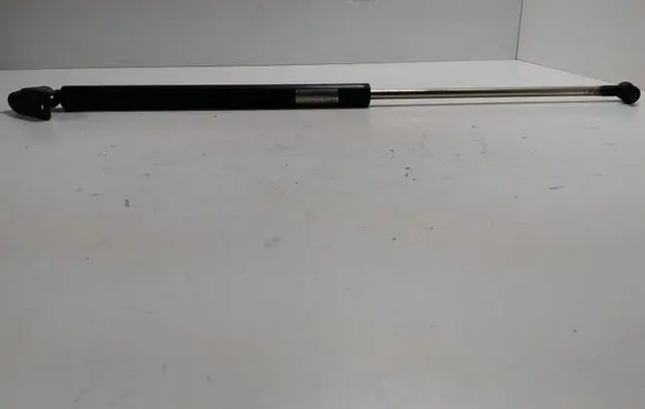 Mazda 323 Tailgate/trunk strut/damper