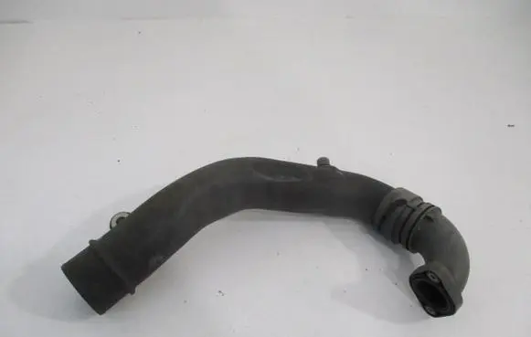 Renault Megane III Air intake hose/pipe 8200795490