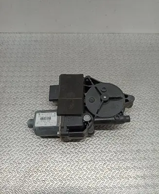 Peugeot 308 Front door window regulator motor 9657247680 0130822368 20110505