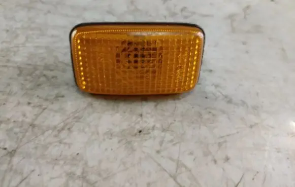 Nissan Patrol Y61 Front fender indicator light 5320 013192